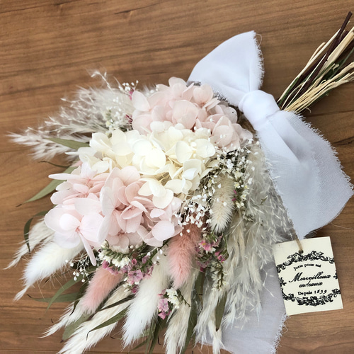 ベビーピンクの紫陽花ブーケ ドライフラワースワッグ プレゼント
