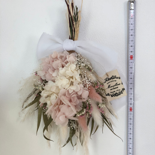 ベビーピンクの紫陽花ブーケ ドライフラワースワッグ プレゼント