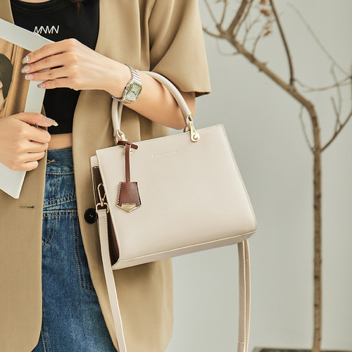 NEW!•洗練されたエレガンス•3WAY•天然牛革ハンドバッグ•牛革ショルダー