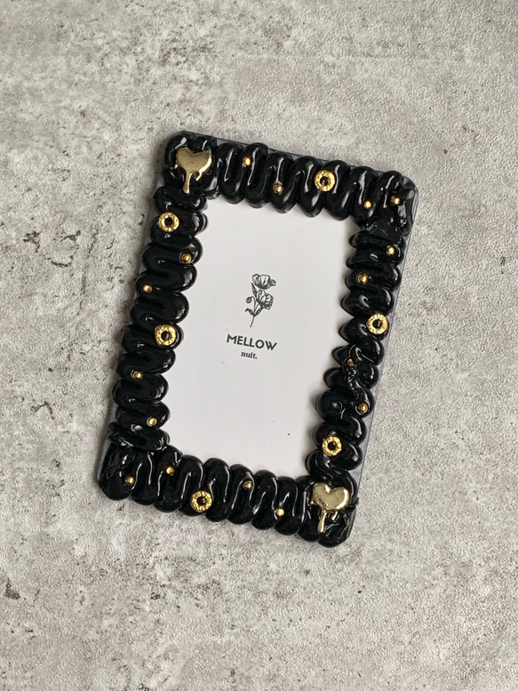 sale【B8トレカケース】硬質ケース 『melt』ホイップデコ black × gold 