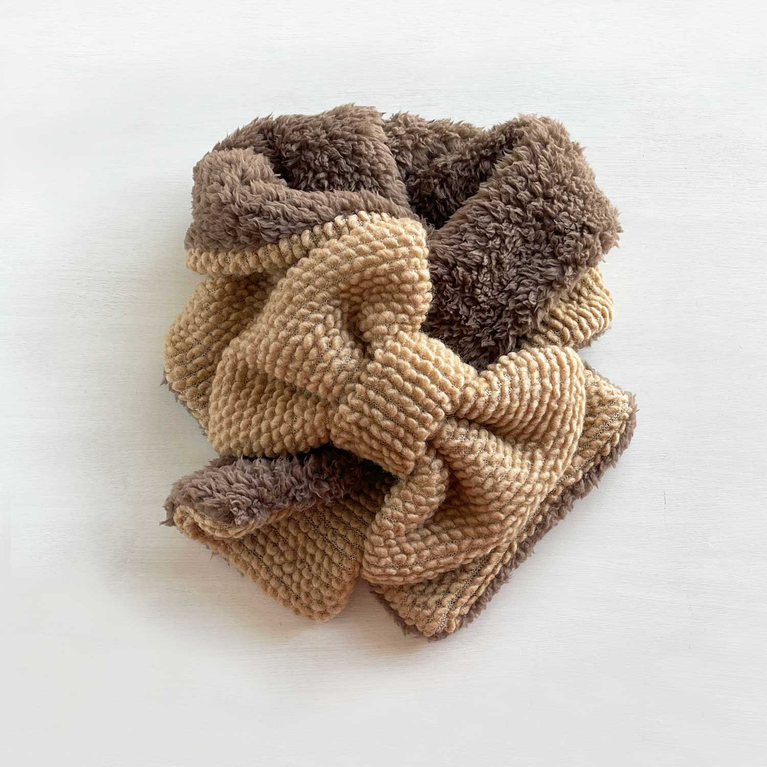 ふんわり♪リボンマフラー｜ウールニット(ふわもこベージュ) × ファー(柔らかブラウン）