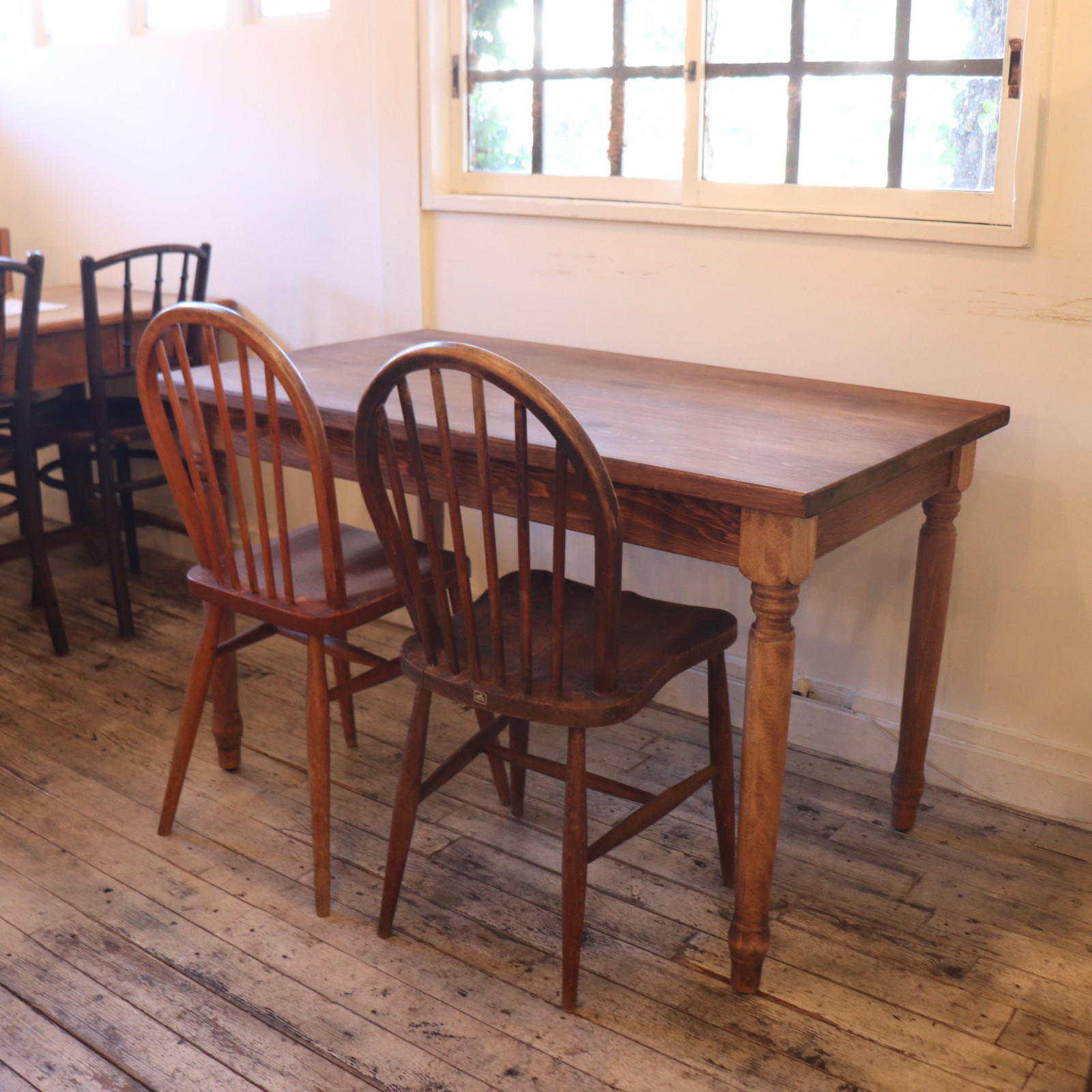 ヒノキW1200奥行800 シャビー調　レトロ　ろくろ足　カウンターテーブル ダイニングテーブル・木足　テーブル