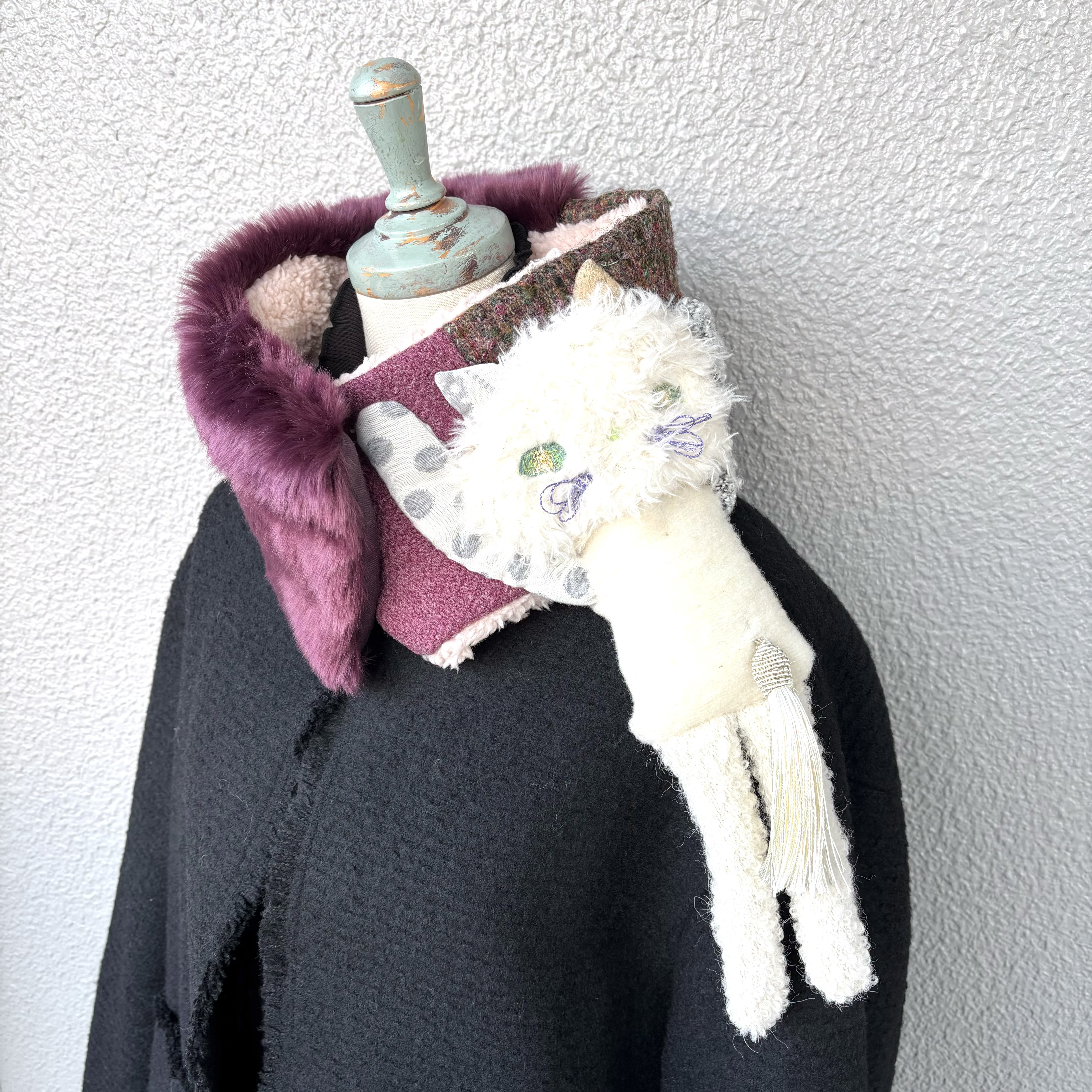 幸福を捕まえる黒猫スヌード。簡単装着‼︎マグネットスヌード。