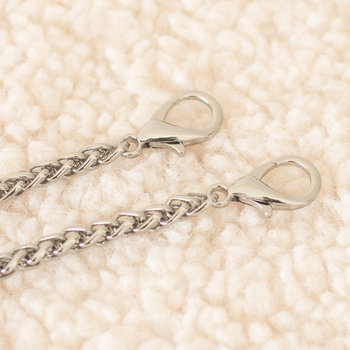 愛らしい豹の顔ボアポーチ ハンドルチェーン付き【ベージュレオパード