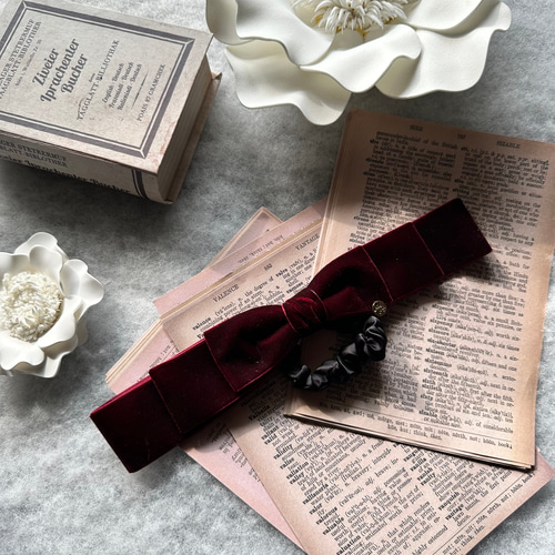 新色♡ベロアリボン たらりん シュシュ ヘアゴム ヘアアクセサリー