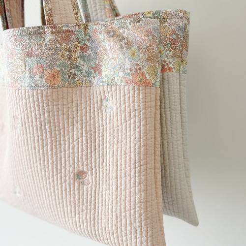 人気再販】刺繍入りヌビキルトとリバティの レッスンバッグ 手提げ