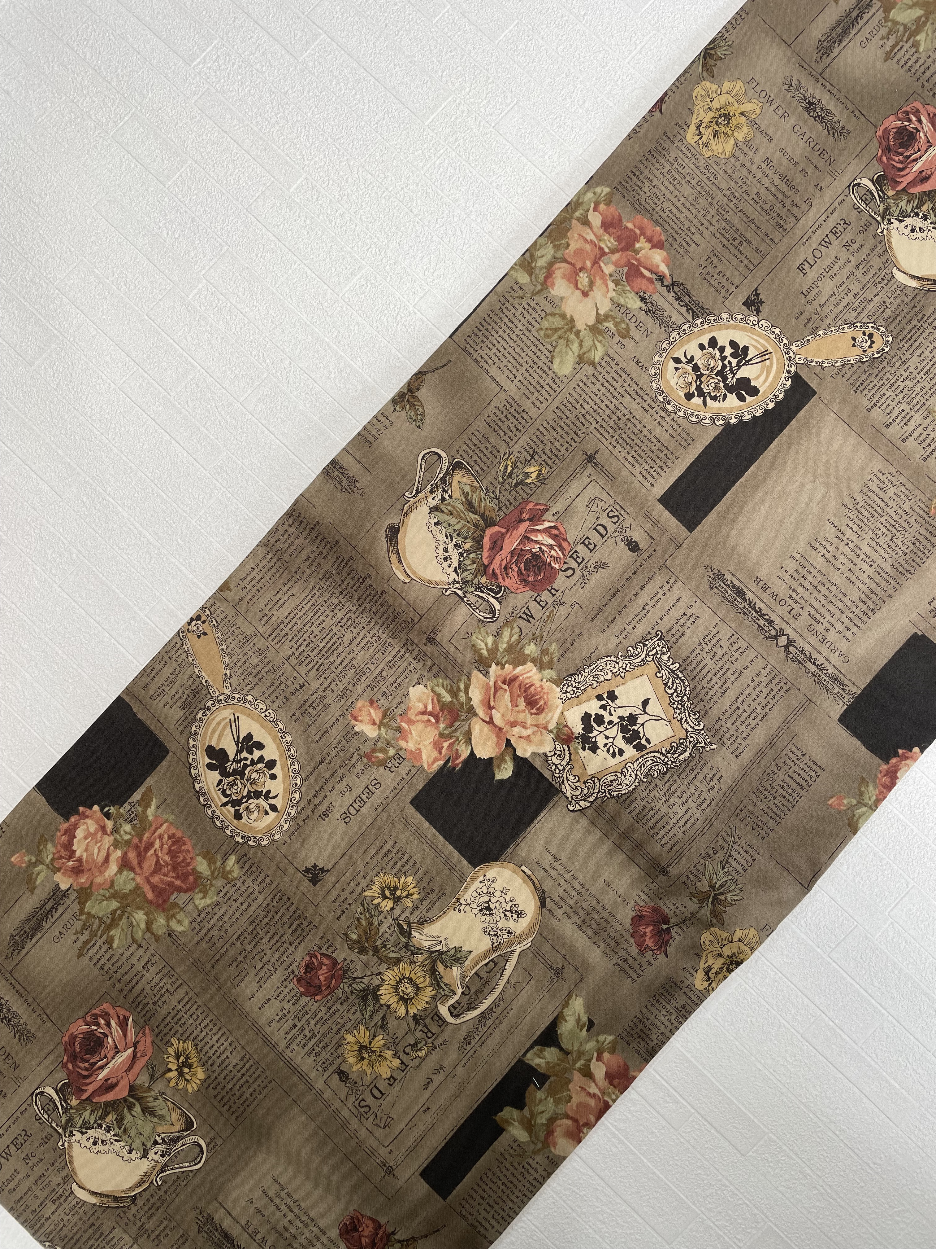 名古屋帯「アリスのティータイム」