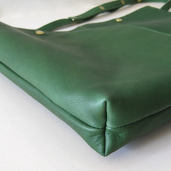 ビッグサコッシュ グリーン　本革製　サコッシュバッグ 4枚目の画像