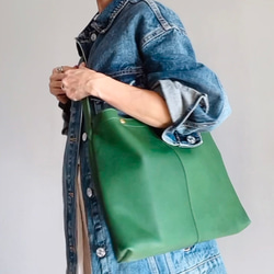 ビッグサコッシュ グリーン　本革製　サコッシュバッグ 7枚目の画像