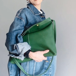 ビッグサコッシュ グリーン　本革製　サコッシュバッグ 9枚目の画像