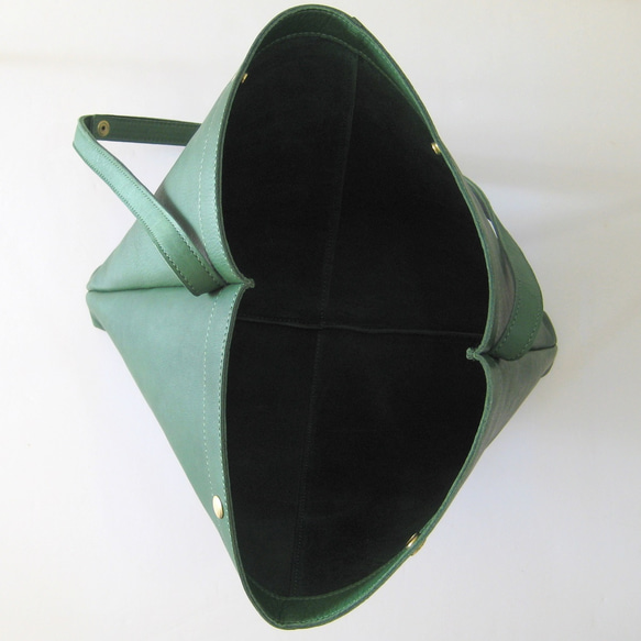 ビッグサコッシュ グリーン　本革製　サコッシュバッグ 5枚目の画像