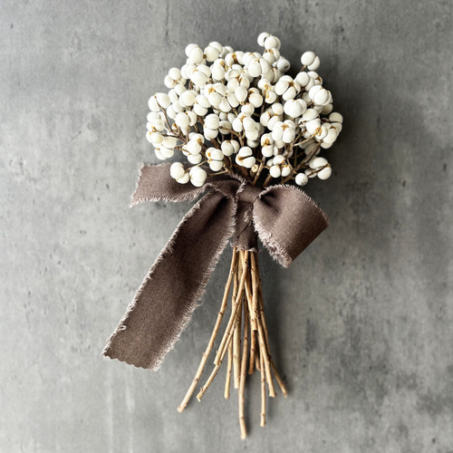 スワッグ(ナンキンハゼのお正月飾り) / しめ飾　スワッグ　花束 スワッグ(ナンキンハゼのお正月飾り) / しめ飾 スワッグ 花束