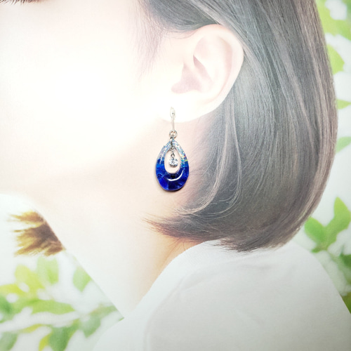 No.579-A 琉球ガラス☆しずく型☆ピアス・イヤリング(ブルー) ピアス 