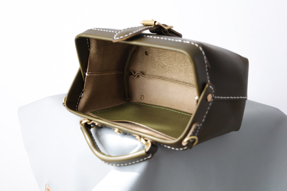 【切線】超人氣！橫扣包，手工真皮單肩包，女士款，全手工縫製，秋冬包 第13張的照片