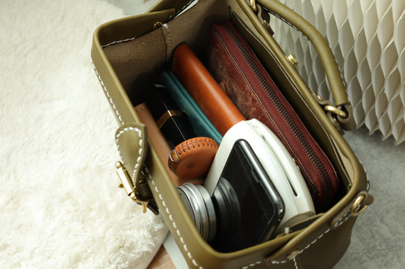 【切線】超人氣！橫扣包，手工真皮單肩包，女士款，全手工縫製，秋冬包 第14張的照片