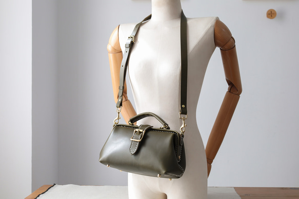 【切線】超人氣！橫扣包，手工真皮單肩包，女士款，全手工縫製，秋冬包 第17張的照片