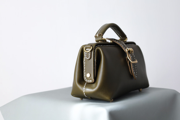 【切線】超人氣！橫扣包，手工真皮單肩包，女士款，全手工縫製，秋冬包 第6張的照片