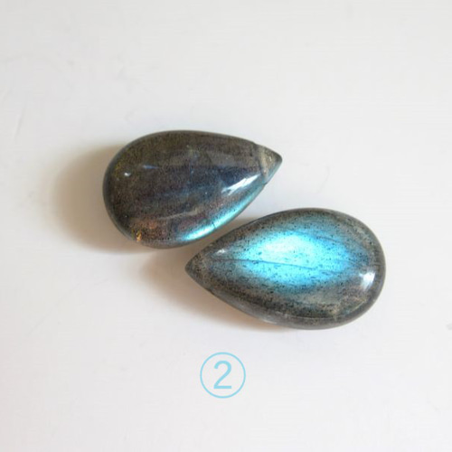 強シラー 宝石質 ラブラドライト 3粒 ピアス 14kgf 強シラー 宝石質 ラブラドライト 3粒 ピアス 14kgf FREEDOM