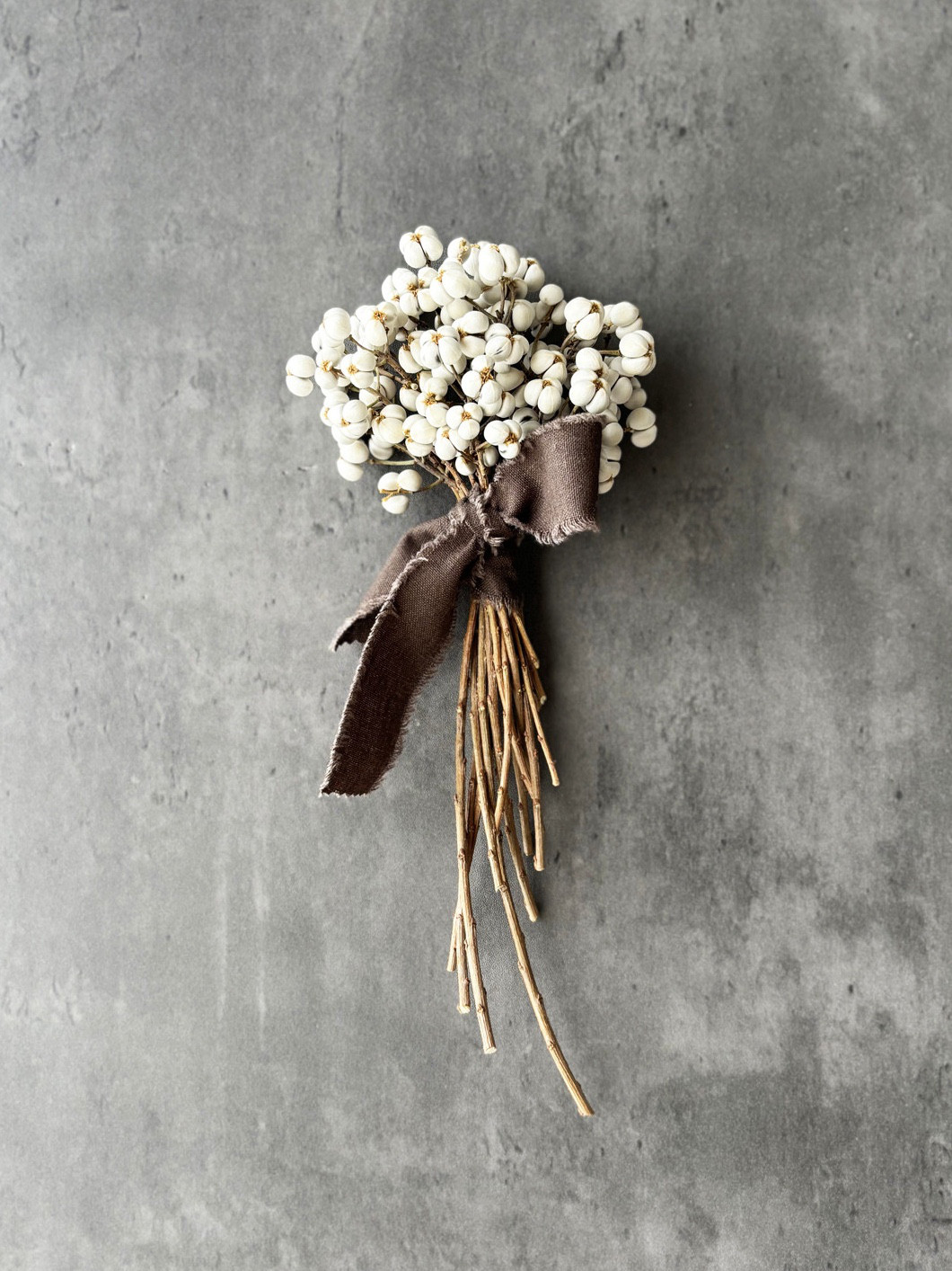 ナンキンハゼの実。オーダー専用。2025.初物。素材パーツ。スワッグ。 ナンキンハゼの実。2025.初物。35本。素材パーツ。スワッグ。 - メルカリ