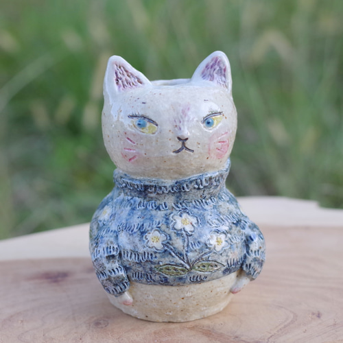 花柄セーター 白ねこ ミニ花瓶 一輪挿し 一輪挿し・花瓶・花器 けい