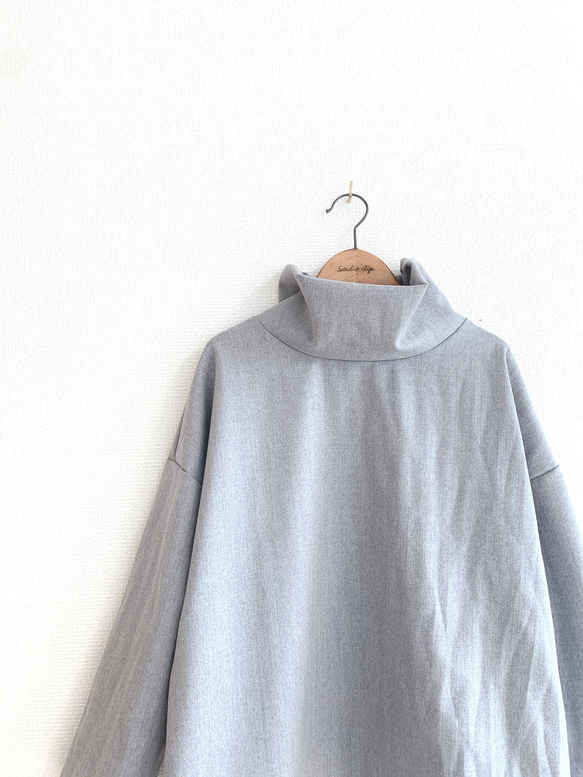 ストレッチウールのオフタートルプルオーバー/ラビットグレー 3枚目の画像