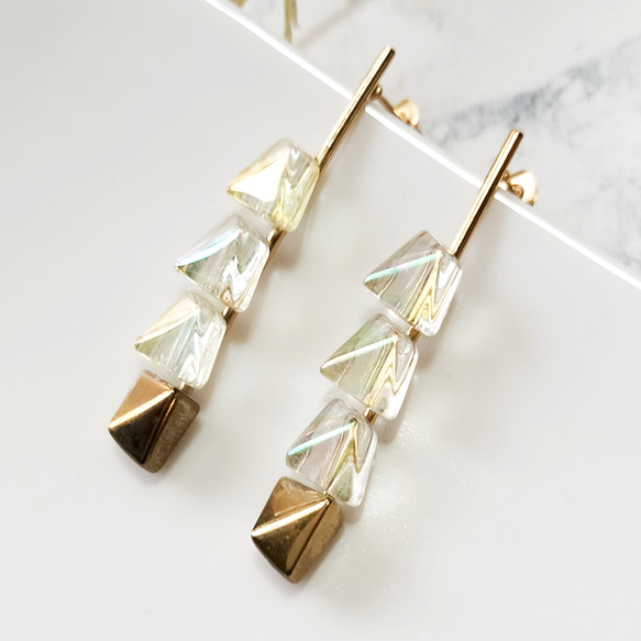 氷とオーロラ鬼灯の和風ピアス イヤリング淡水パールと氷の結晶付き☆