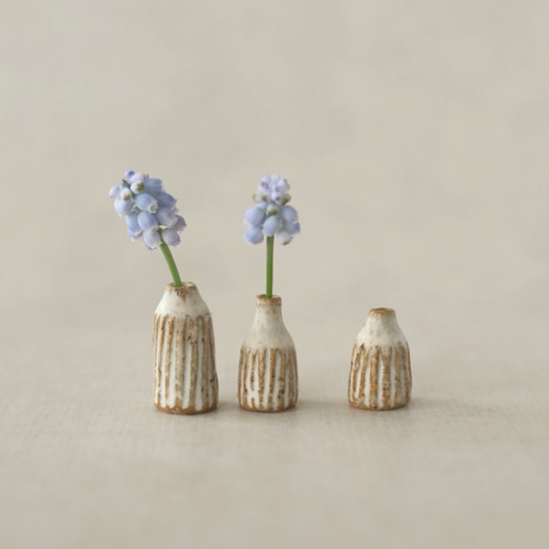 お部屋のアクセントに♪ ミニサイズの一輪挿し c42 一輪挿し・花瓶