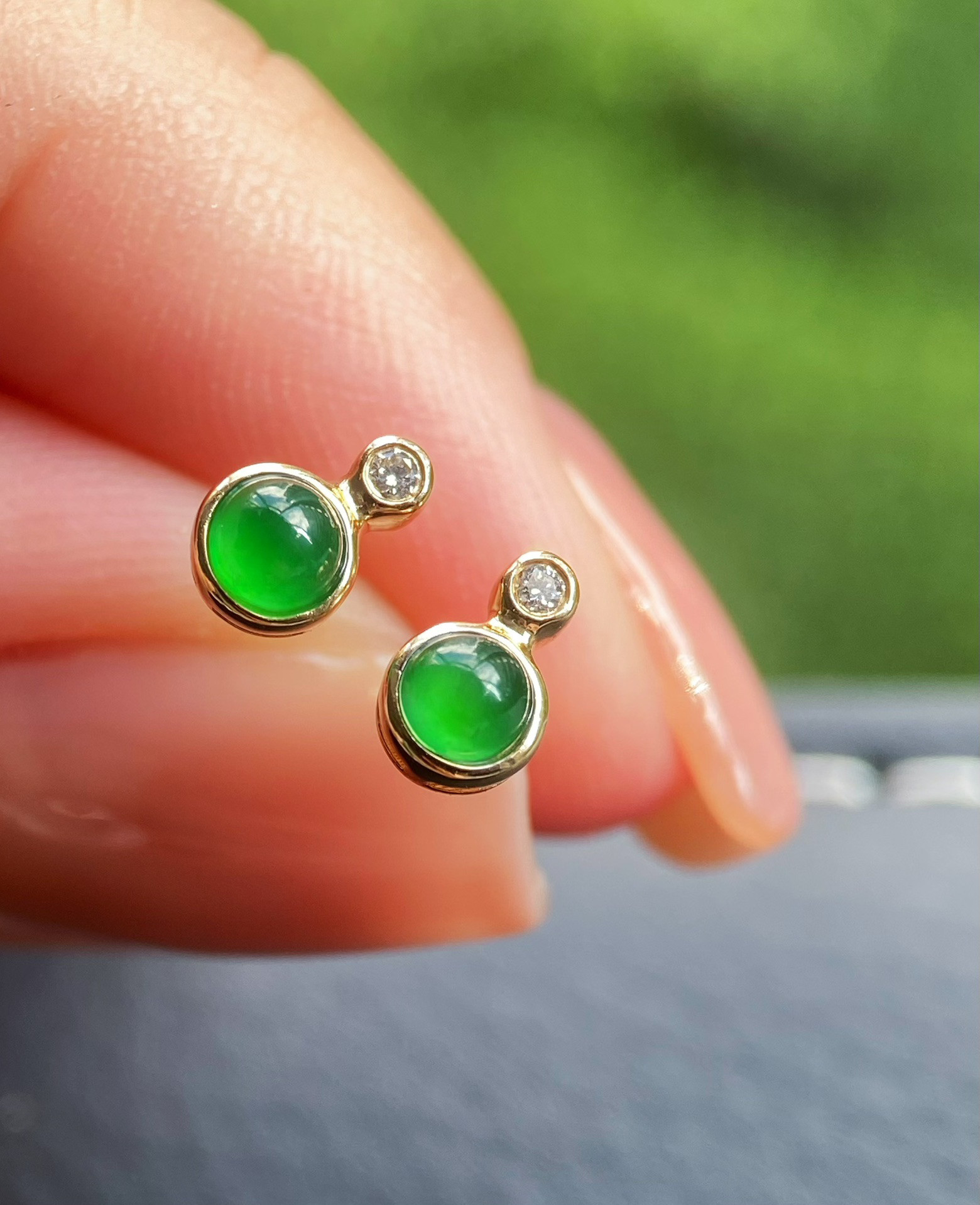 天然ダイヤモンド付きヒスイピアスk18