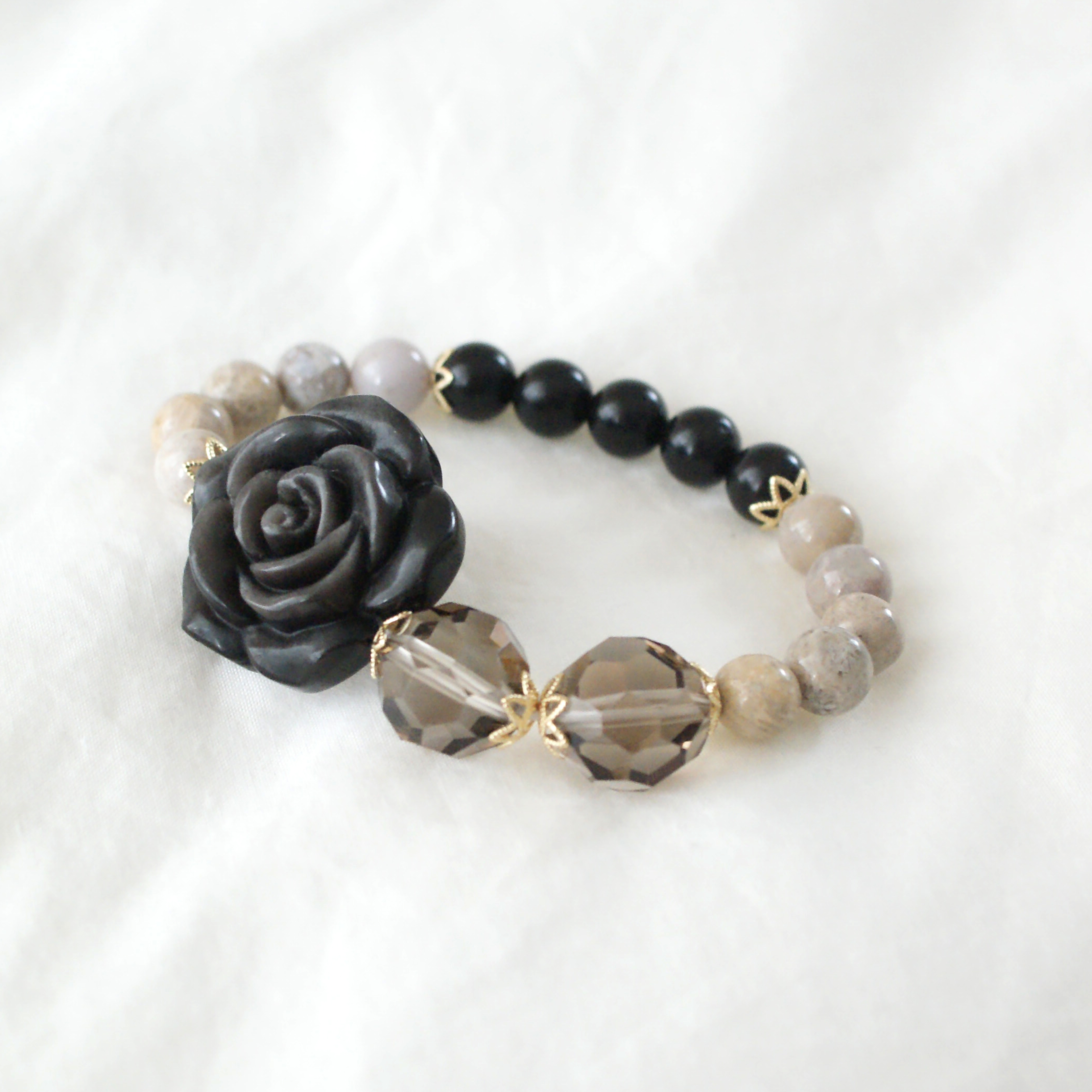 マイナスエネルギーをプラスエネルギーにチェンジしてくれる、お花が可愛い守り神