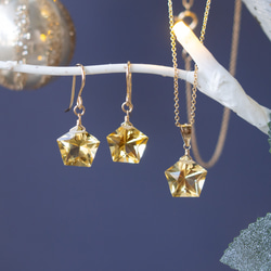 アメトリン（ファセットカット・バックフラワーカービング・ドロップ