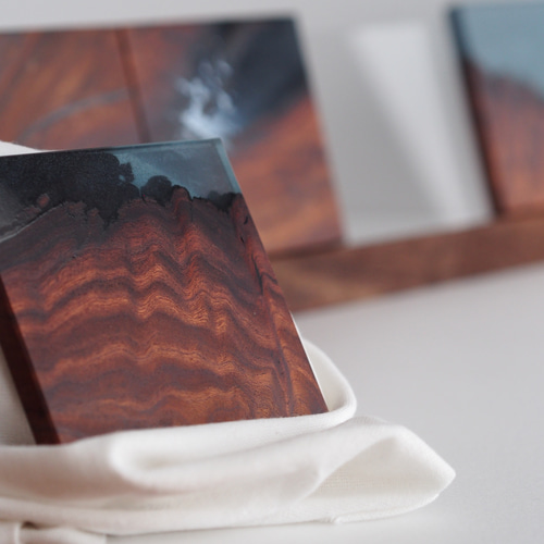 欅(ケヤキ)×藍色レジンアートコースター コースター geppetto 通販