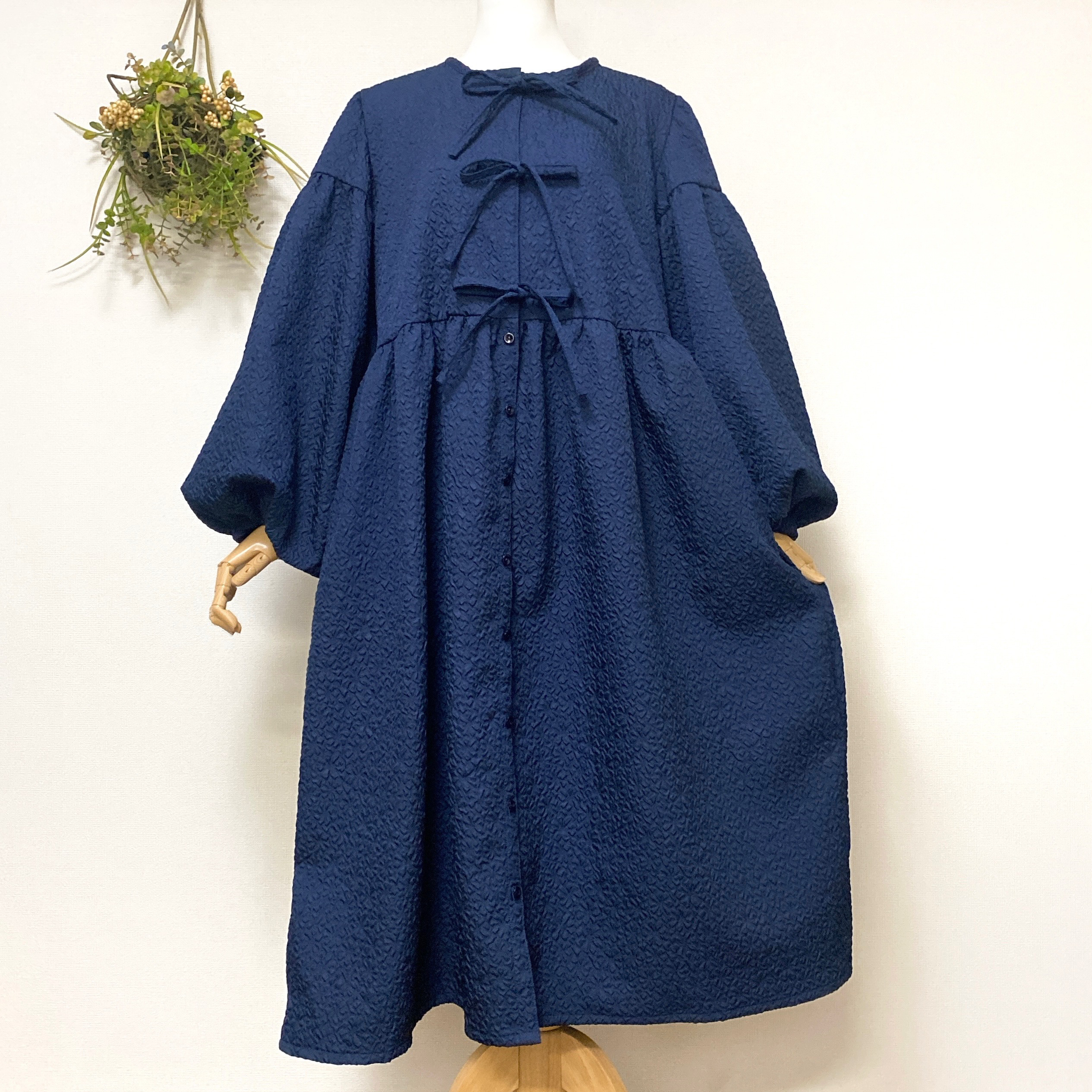 フラワーエンボス バルーン ワンピース