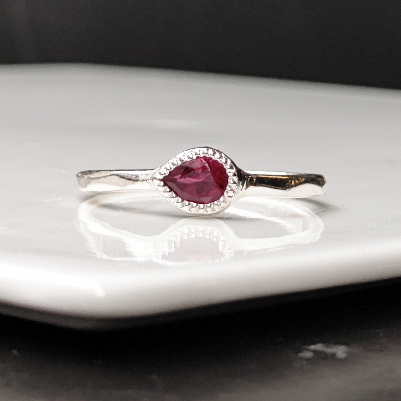 ルベライト　ピンクトルマリン　鮮やかな赤いしずく　0.33ct　シルバーSV925リング 12,960円