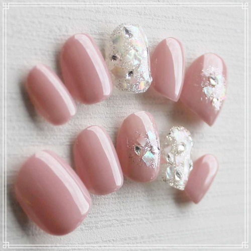 シェルが輝くちゅるんなネイル ネイルチップ（つけ爪） yuki-nail 通販