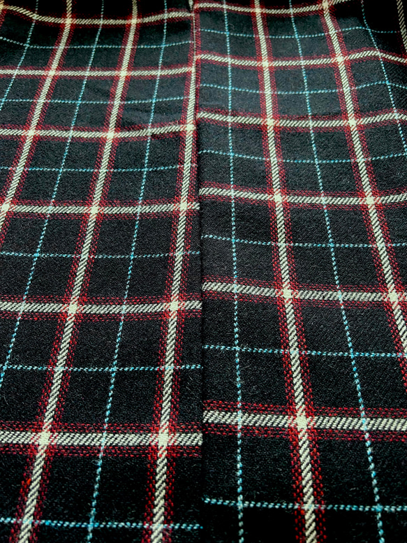 RATA ❤️超長長度❣️長度可以選擇❤️圓滑美腰❣️成人喇叭裙❤️溫暖的羊毛格紋❤️ 第9張的照片