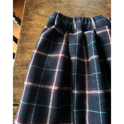 RATA ❤️超長長度❣️長度可以選擇❤️圓滑美腰❣️成人喇叭裙❤️溫暖的羊毛格紋❤️ 第2張的照片