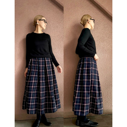 RATA ❤️超長長度❣️長度可以選擇❤️圓滑美腰❣️成人喇叭裙❤️溫暖的羊毛格紋❤️ 第3張的照片