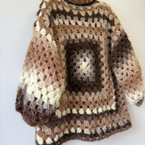 手編みニット ☆handmade☆手編み キャメルブラウン 軽ふわ☁️大判サイズ モチーフ