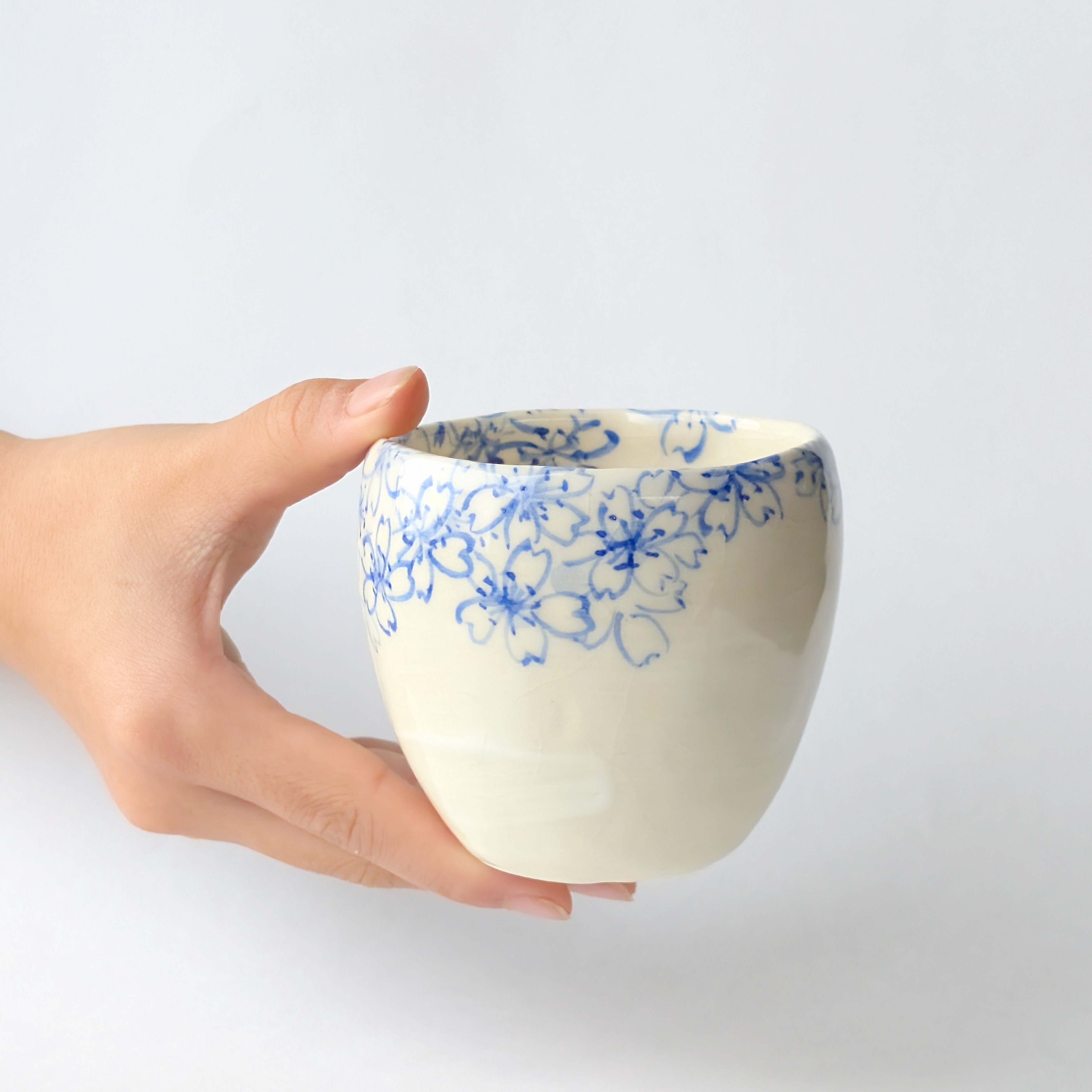 【料】　★ 料器 藍料小杯 ★　清朝期　純藍色料 茶器酒器　清代玻璃 藍料小杯 【料】　★ 茶器酒器　清代玻璃 ★　清朝期　純藍色料 料器