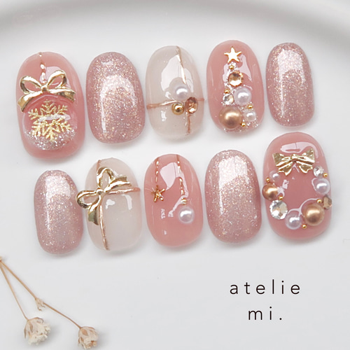 キラキラパーツのクリスマスリースネイル-beige gold-◇ネイル