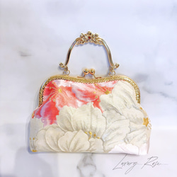 1点物！気品漂うモダン桜♡濃密濃淡刺繍大輪♡袋帯に眩い輝きの高級西陣帯地を使ったロココがま口　パーティーバッグ帯バッグ 7枚目の画像