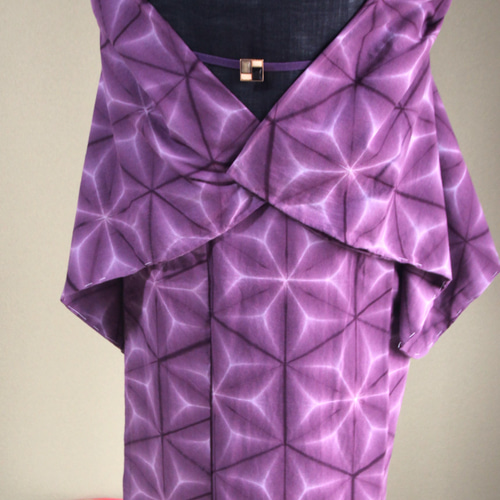 ◇現代 雪花絞り浴衣◇【赤紫 葡萄色】ノスタルジーな雰囲気の