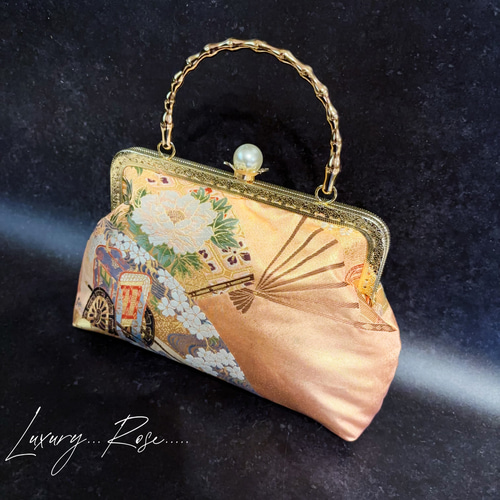 新作！希少！高級西陣織♡濃密繊細総刺繍♡表裏で変わるチェーン