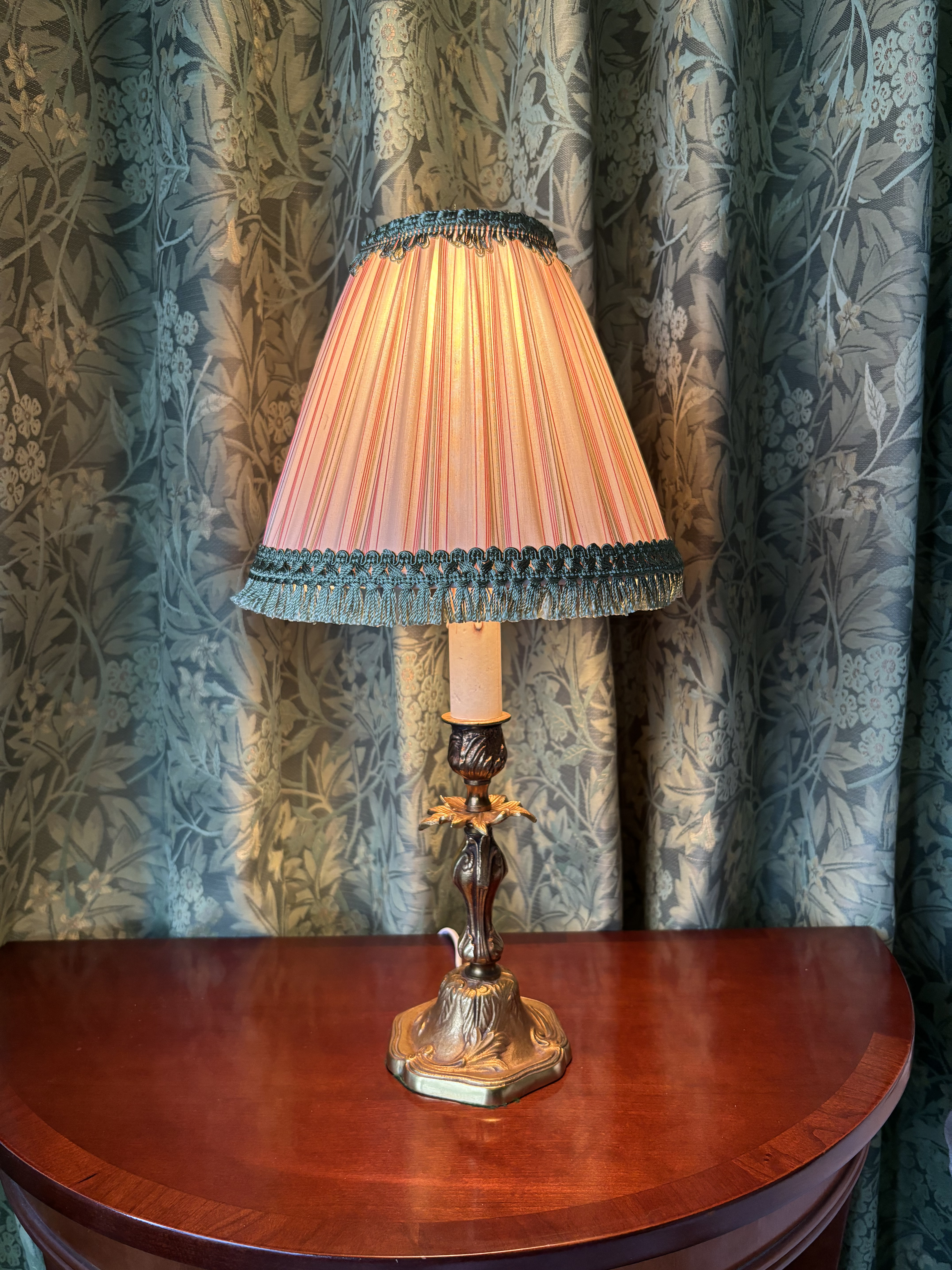 Antiqueな絹のあかり 19,080円