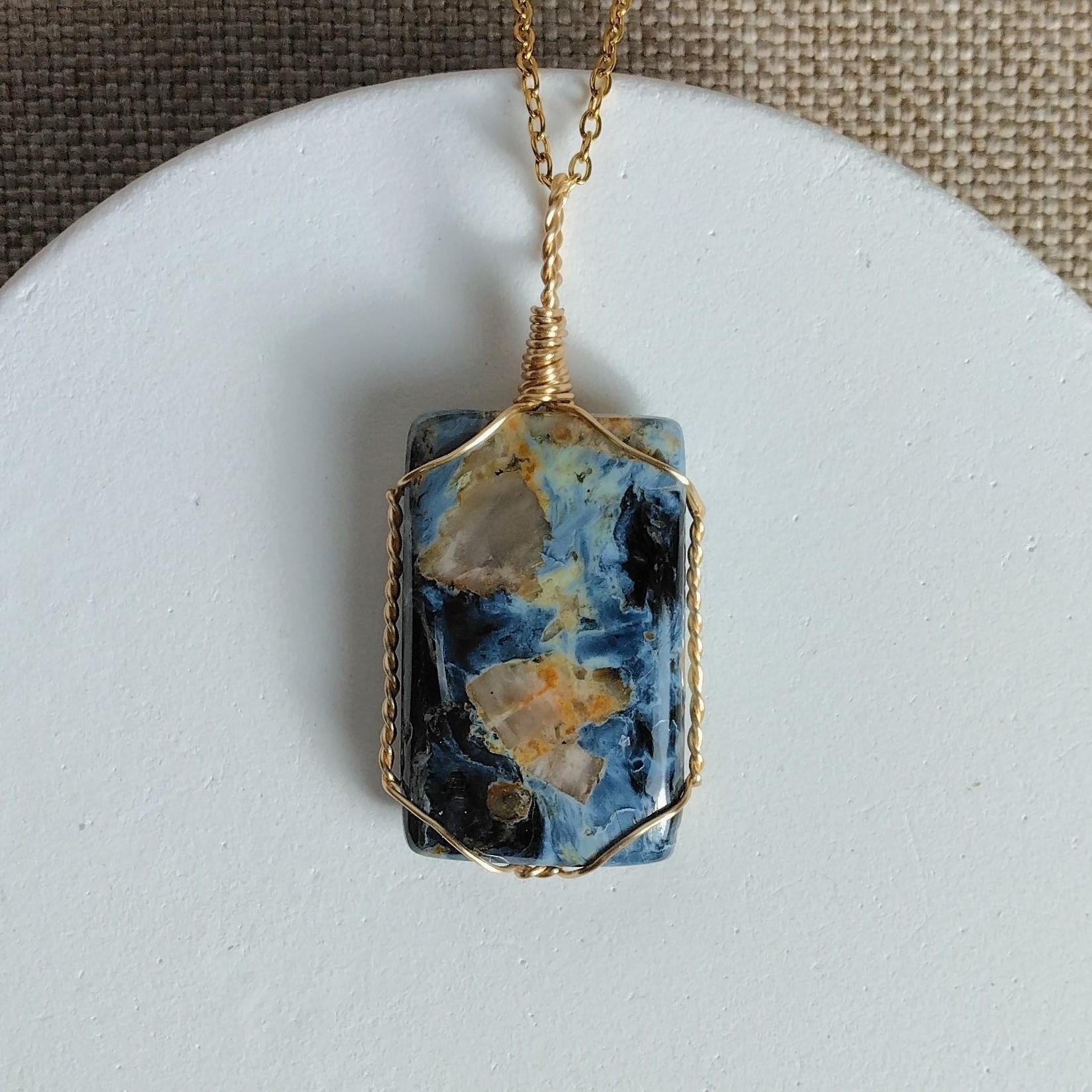 ピーターサイト　天然石　ワイヤーペンダント　No.P64