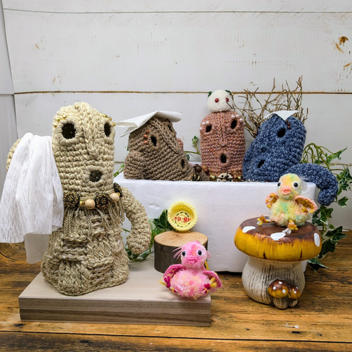 かぎ針編みのハニワちゃん（ベージュゴールド） あみぐるみ Nobuko