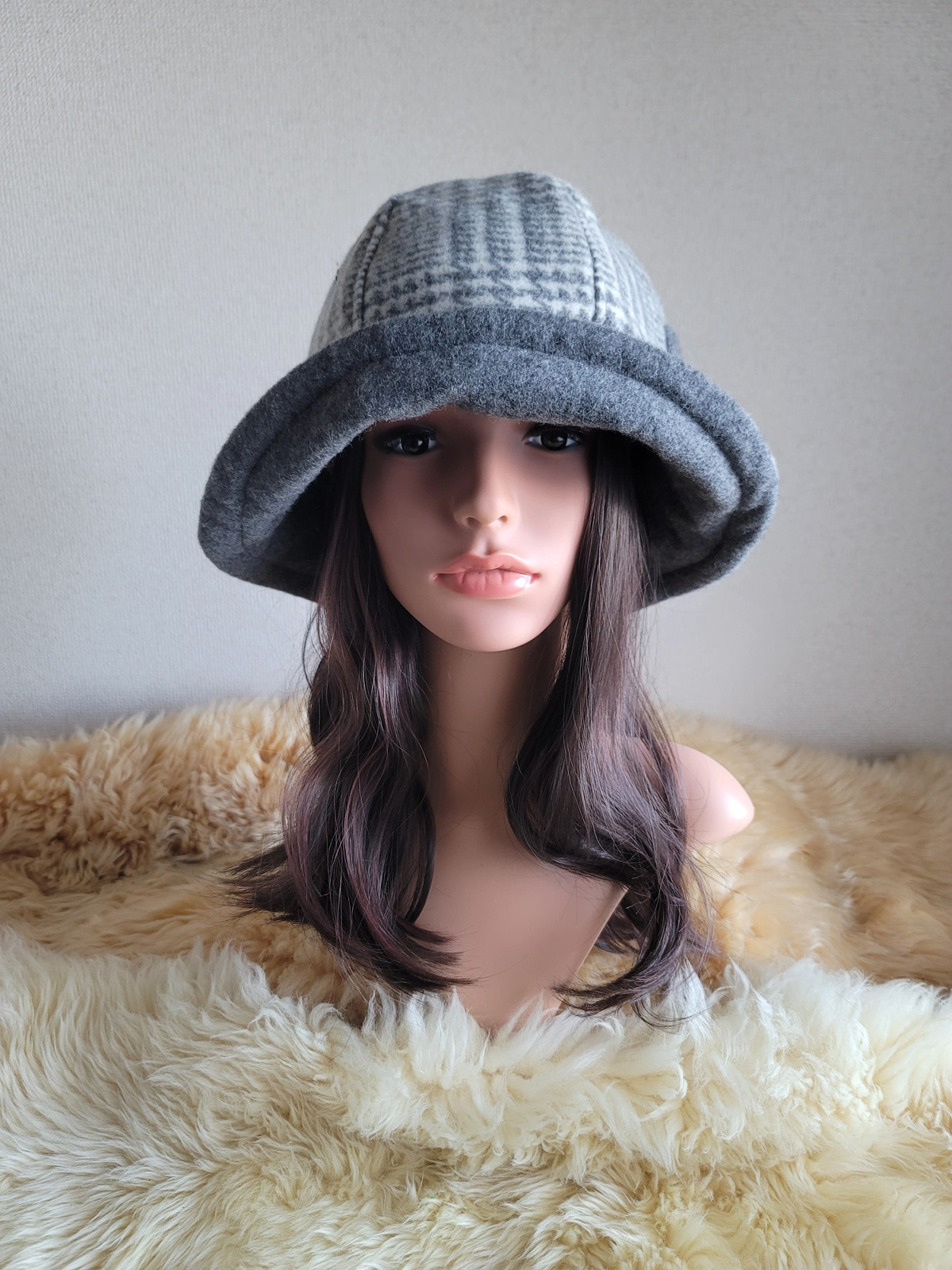 three. premium★フィット hat★ふわっと優しい★グレーチェック