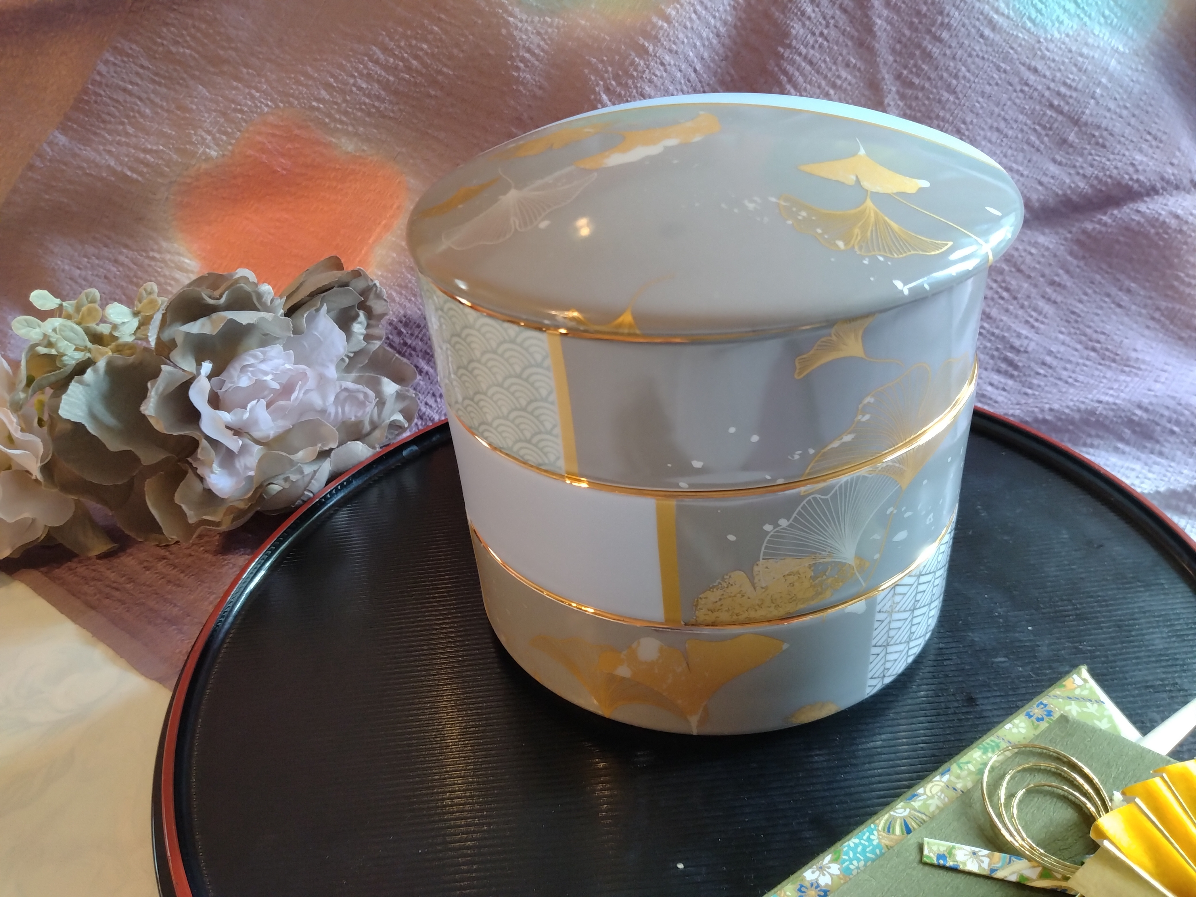 【三段お重／いちょう柄グレー 】Lサイズ