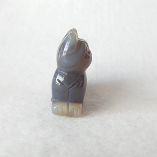 穏やかなお顔で見つめるねこ　ジオード有り瑪瑙　素敵な逸品 やる気まんまん顔(笑)のネコ置物！ 瑪瑙猫 素敵な逸品 その他