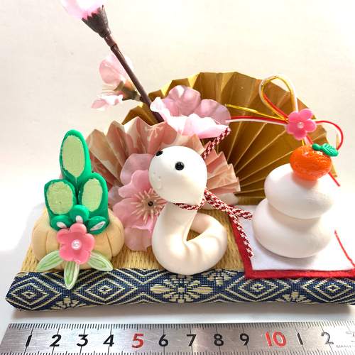 ☆干支 巳 へびちゃんと門松 鏡もち飾り(受注生産) 樹脂粘土 新年飾り 